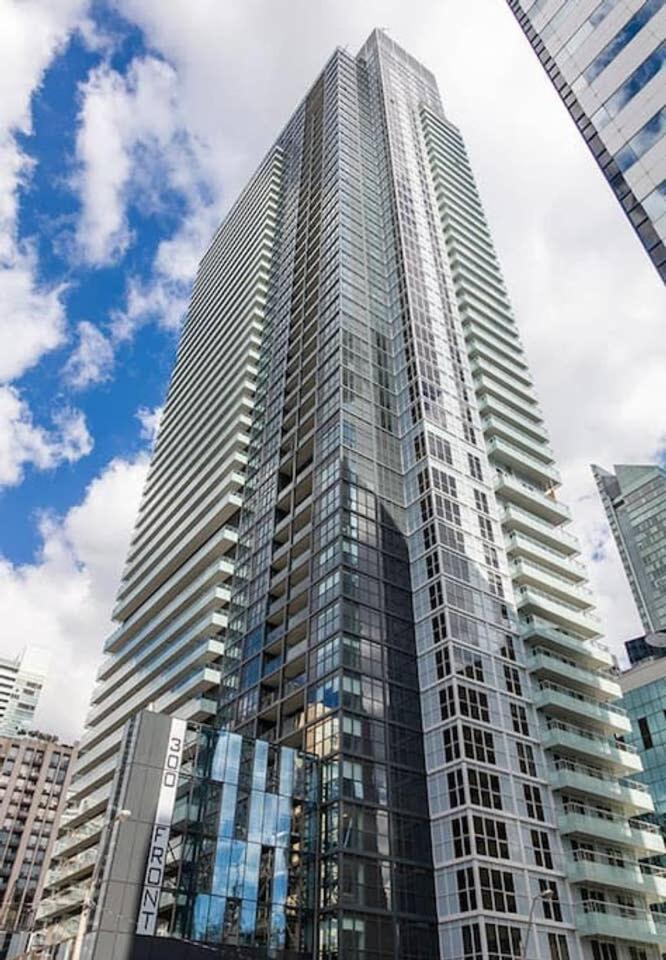 Luxury 1Br Condo - King Bed With City Views Toronto Exteriör bild